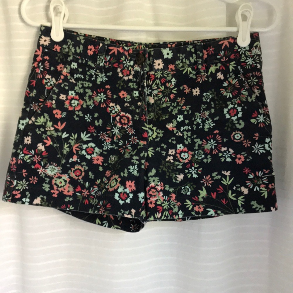 Gap floral shorts